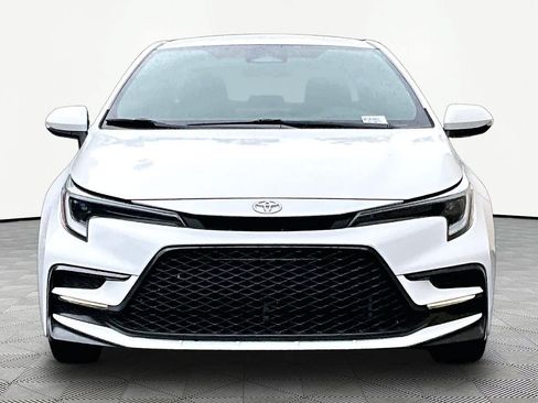 Certified 2024 Toyota Corolla SE FWD image 4