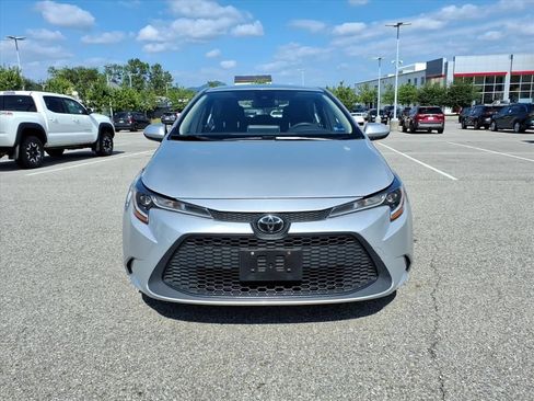 Used 2020 Toyota Corolla LE FWD image 10