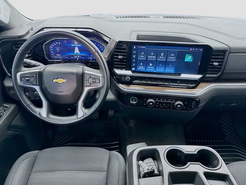 Used 2023 Chevrolet Silverado 1500 LT RWD image 14