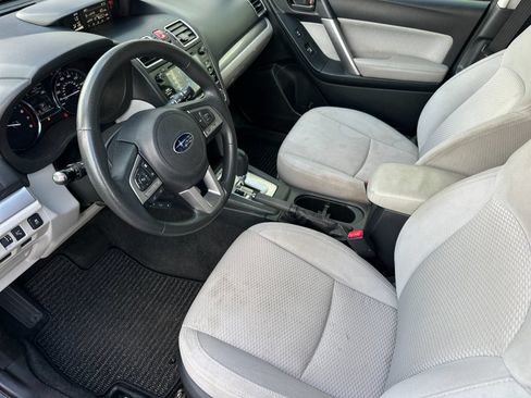Used 2018 Subaru Forester 2.5i Premium AWD/4WD image 9