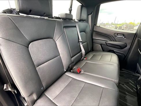 Used 2024 Chevrolet Colorado LT w/ LT Convenience Package III RWD image 22