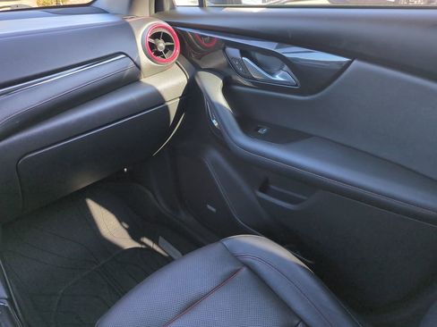 Used 2019 Chevrolet Blazer RS image 17