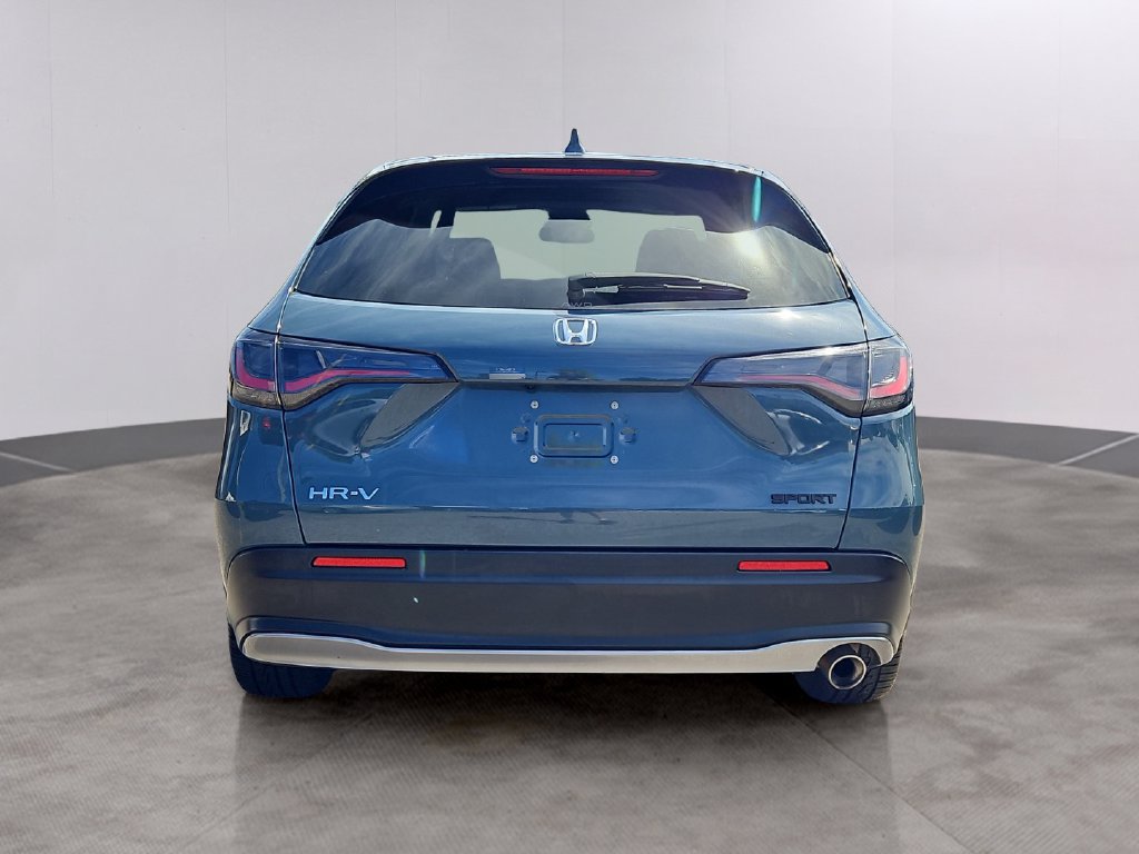 Certified 2025 Honda HR-V Sport image 5