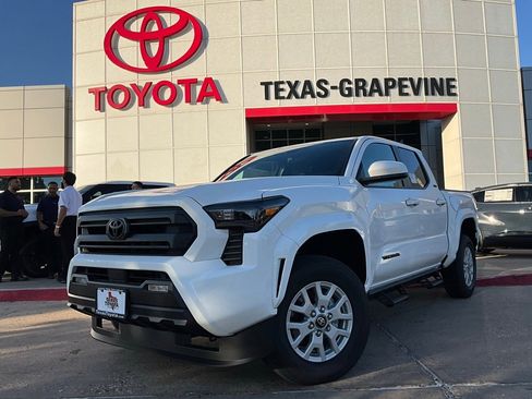 New 2025 Toyota Tacoma SR5 image 2