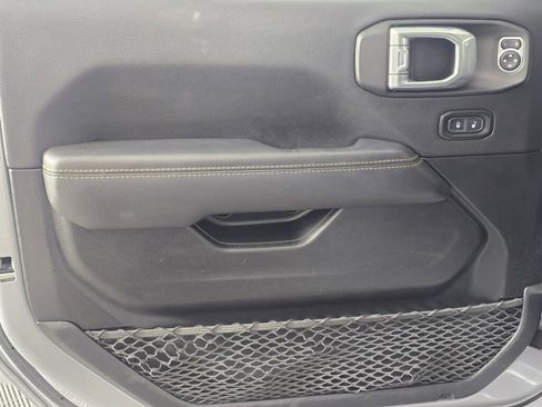 Used 2021 Jeep Wrangler Unlimited Sahara image 20