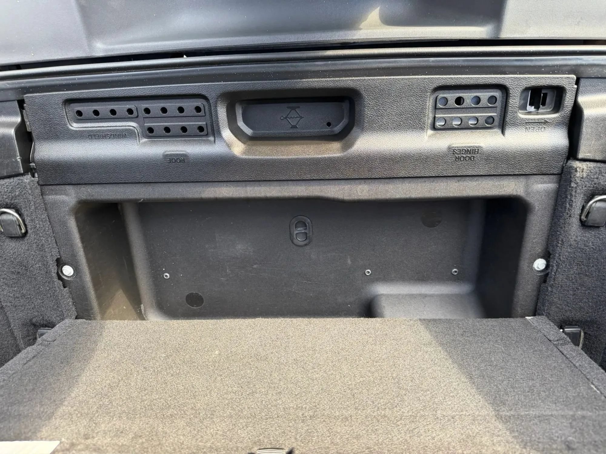Used 2019 Jeep Wrangler Sport AWD/4WD image 38