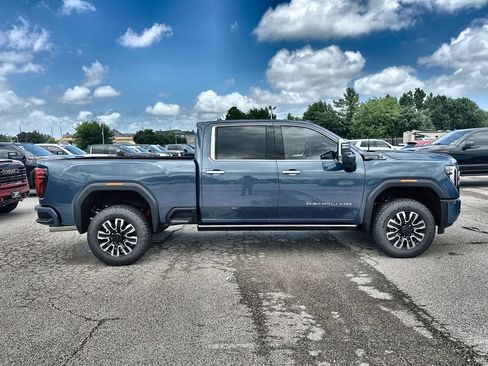 New 2026 GMC Sierra 2500 Denali Ultimate w/ Max Trailering Package AWD/4WD image 10