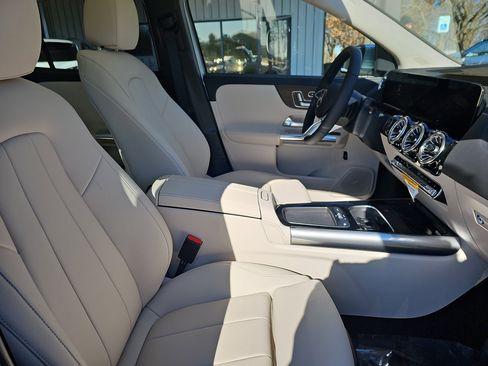New 2026 Mercedes-Benz GLA 250 image 10