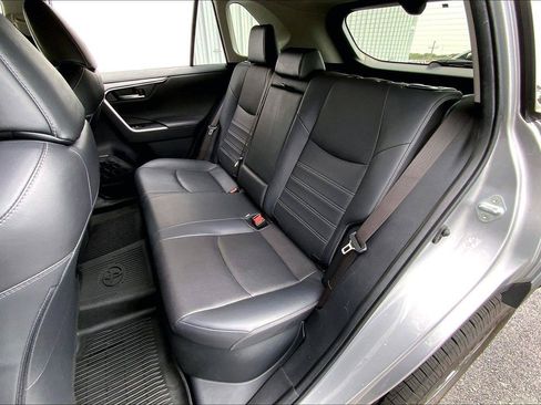 Used 2020 Toyota RAV4 Limited AWD/4WD image 25