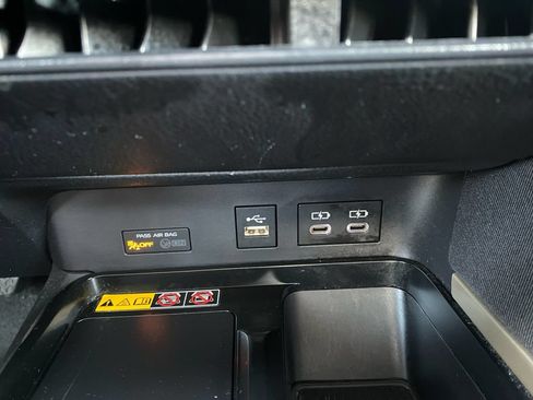Used 2025 Toyota Camry LE FWD image 23