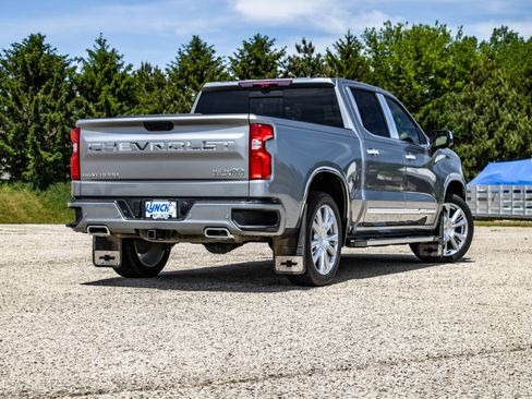 Used 2024 Chevrolet Silverado 1500 High Country w/ High Country Premium Package AWD/4WD image 13