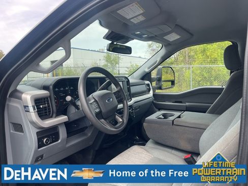 Used 2023 Ford F250 XLT AWD/4WD image 11