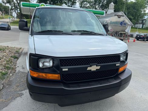 Used 2014 Chevrolet Express 1500 AWD image 8