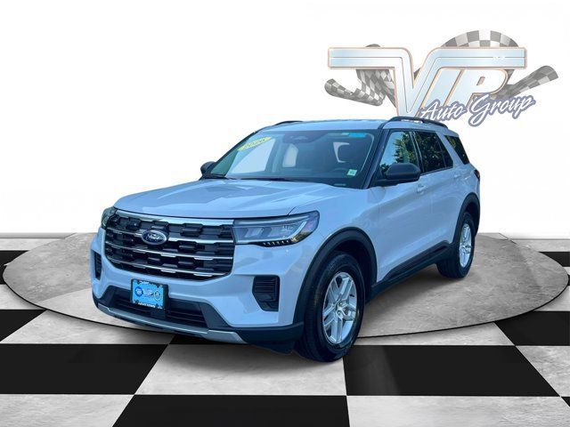 Used 2026 Ford Explorer Active AWD/4WD image 4