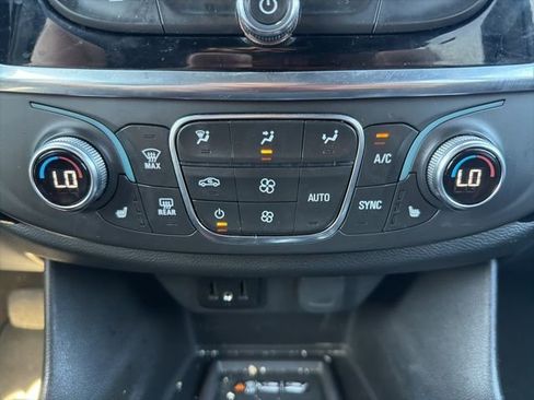 Certified 2023 Chevrolet Traverse LT AWD/4WD image 23