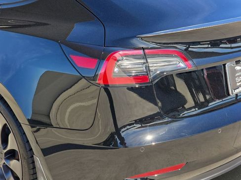 Used 2022 Tesla Model 3 Performance image 38