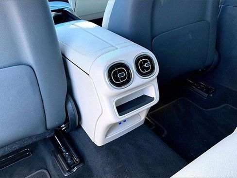 Certified 2025 Mercedes-Benz GLC 300 4MATIC image 13