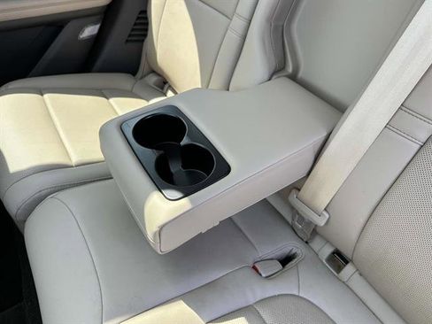 Certified 2022 Lincoln Corsair AWD w/ Premium Package image 10