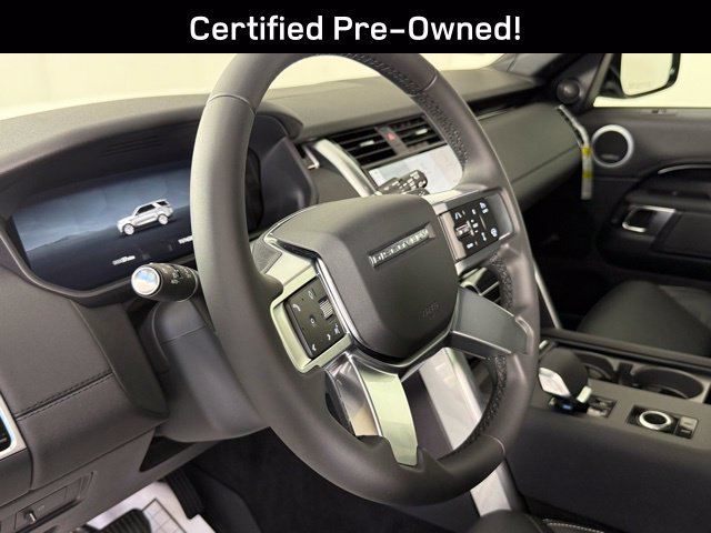 Used 2025 Land Rover Discovery S AWD/4WD image 15
