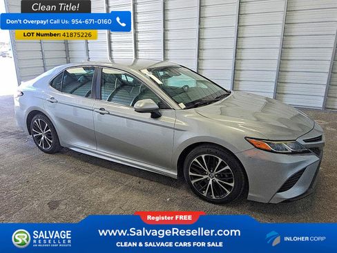 Used 2020 Toyota Camry SE image 5