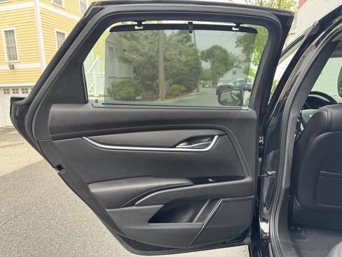 Used 2018 Cadillac XTS w/ Rear Seat Comfort Package image 24