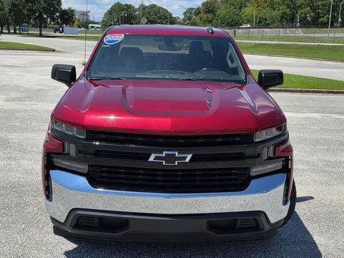 Used 2022 Chevrolet Silverado 1500 LT image 2