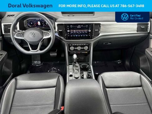 Certified 2022 Volkswagen Atlas Cross Sport SE image 24