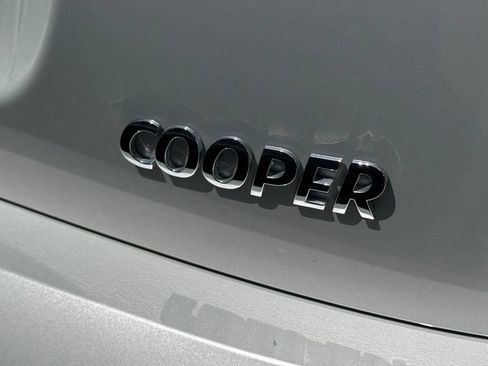 Used 2023 MINI Cooper 2-Door Hardtop FWD image 17