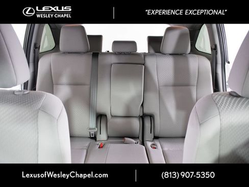 Used 2019 Toyota Highlander LE FWD image 21