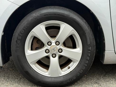 Used 2012 Toyota Sienna LE image 41