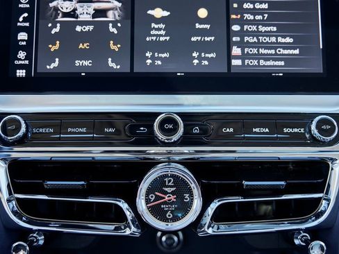 Used 2024 Bentley Flying Spur V8 AWD/4WD image 70
