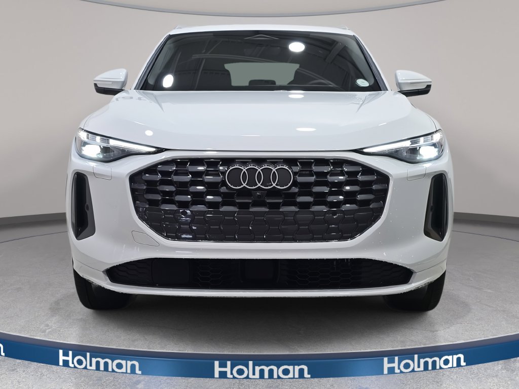 Used 2025 Audi Q5 Premium Plus w/ Premium Plus AWD/4WD image 2