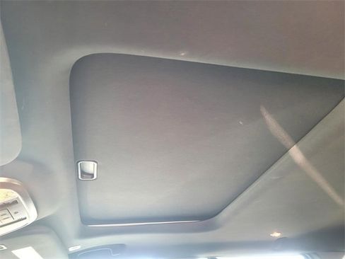 Used 2021 Jeep Grand Cherokee Limited image 16