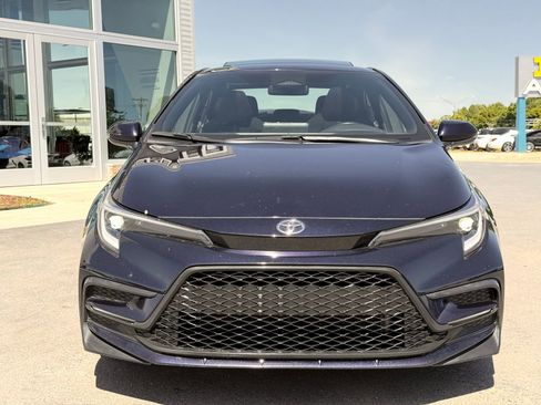 Used 2023 Toyota Corolla SE w/ SE Premium Package FWD image 6