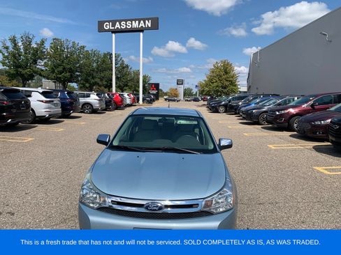 Used 2009 Ford Focus SEL FWD image 2