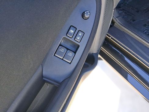 Used 2016 Nissan 370Z Coupe image 21