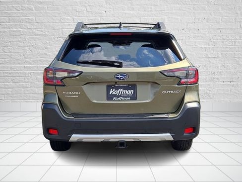 Used 2025 Subaru Outback Limited AWD/4WD image 5