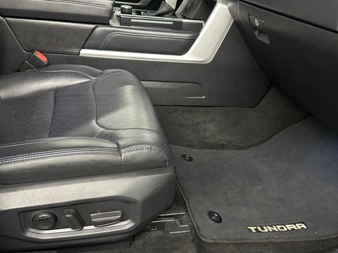 Used 2024 Toyota Tundra Platinum AWD/4WD image 39