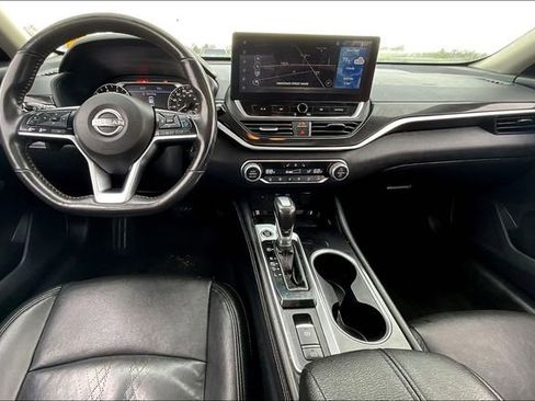 Used 2023 Nissan Altima 2.0 SR FWD image 7