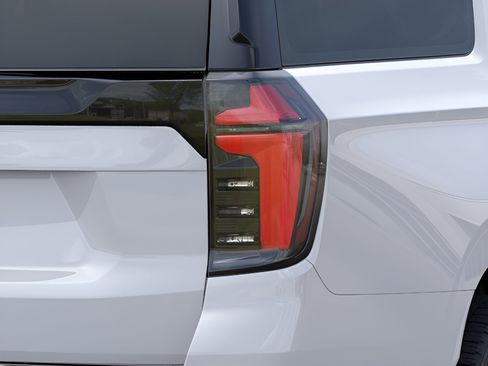 New 2026 Chevrolet Suburban LS AWD/4WD image 11