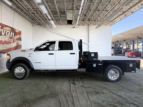 Used 2022 RAM 5500 Tradesman w/ Safety Group image 18
