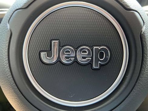 Used 2024 Jeep Wrangler Unlimited Sport AWD/4WD image 30