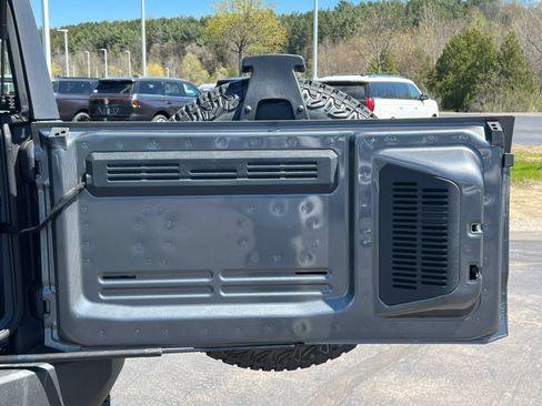 Used 2026 Ford Bronco 2-Door w/ Sasquatch Package AWD/4WD image 28