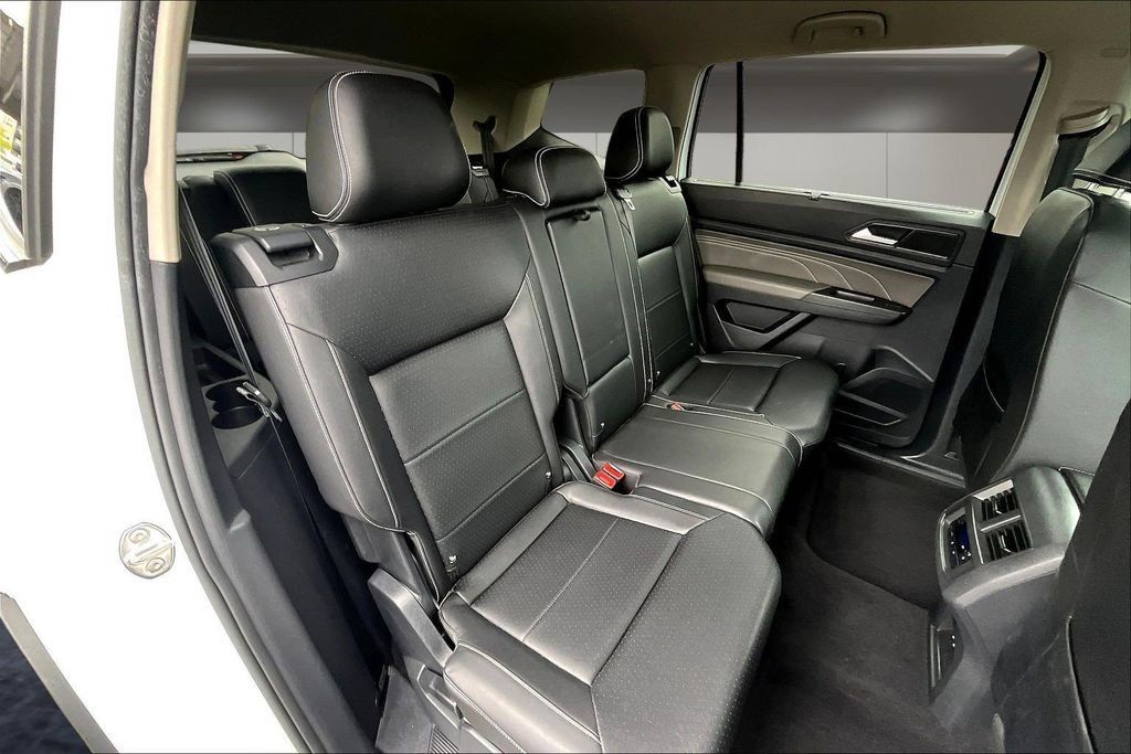 Used 2023 Volkswagen Atlas SE FWD image 25