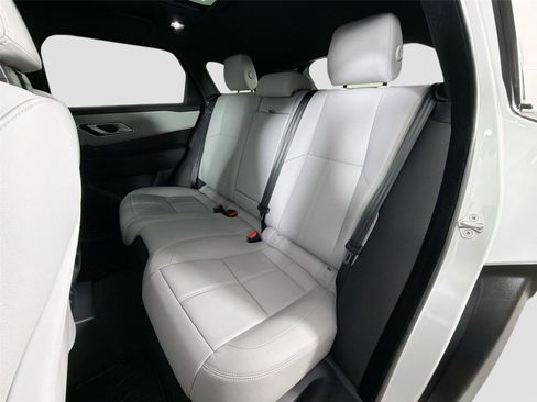 Certified 2026 Land Rover Range Rover Velar Dynamic SE AWD/4WD image 24