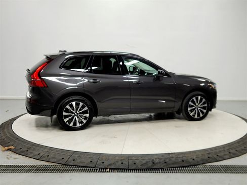 Used 2024 Volvo XC60 B5 Plus w/ Protection Package Premier image 8