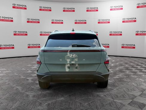 Used 2025 Hyundai Kona SEL AWD/4WD image 6