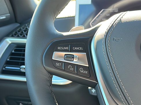 New 2026 BMW X5 sDrive40i w/ Climate Comfort Package image 19