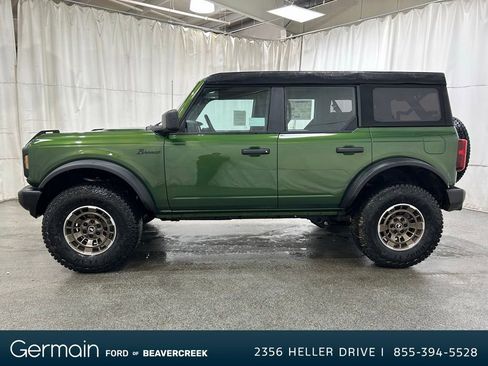 New 2025 Ford Bronco 4-Door image 5