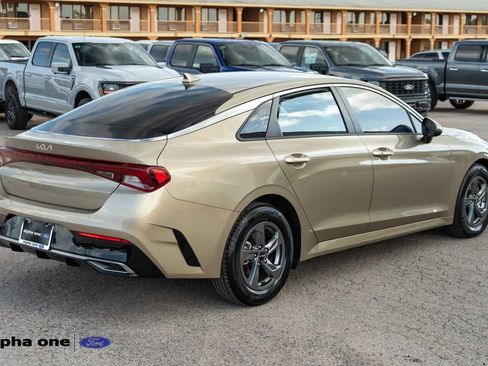 Used 2022 Kia K5 LXS FWD image 6